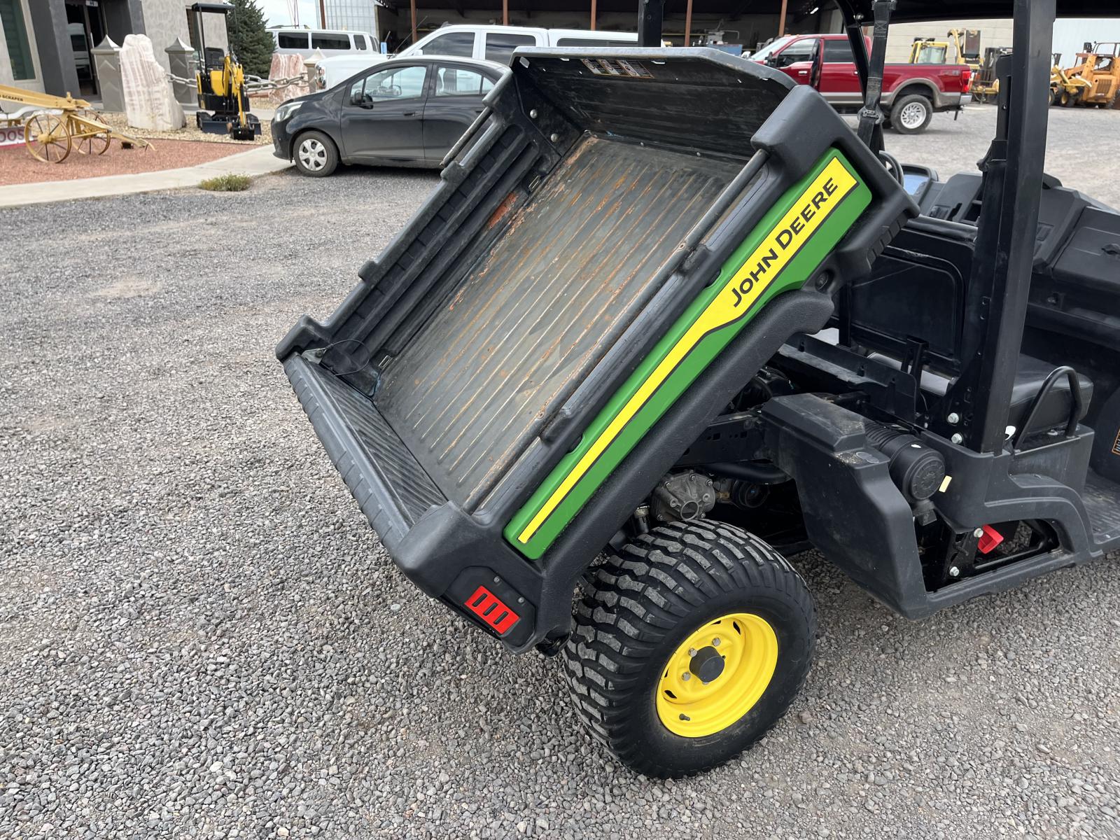 ./imagenes/INVOICE/2019/18255/JOHN DEERE XUV835E (9).JPG